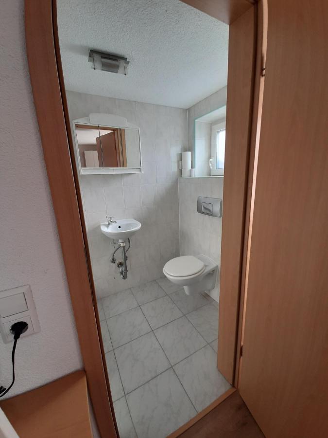 Biberach-Riss-Zimmer-Frei, Einzel-Zimmer Bad Kueche Birkenhard Екстериор снимка