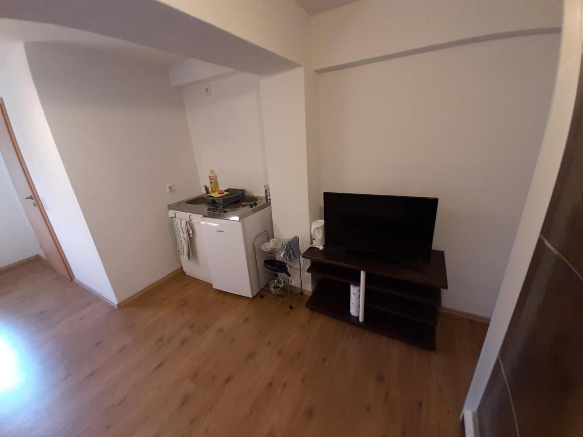 Biberach-Riss-Zimmer-Frei, Einzel-Zimmer Bad Kueche Birkenhard Екстериор снимка