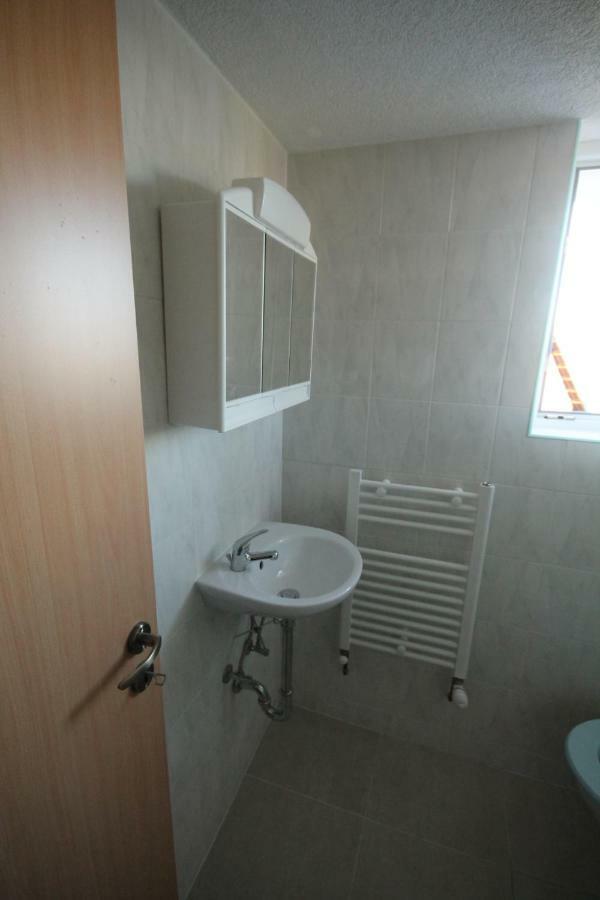 Biberach-Riss-Zimmer-Frei, Einzel-Zimmer Bad Kueche Birkenhard Екстериор снимка