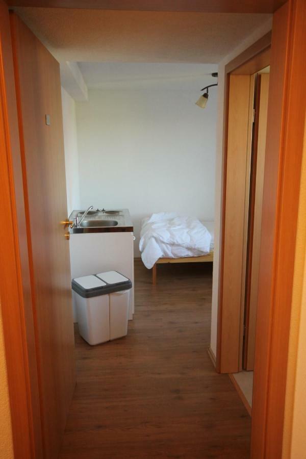 Biberach-Riss-Zimmer-Frei, Einzel-Zimmer Bad Kueche Birkenhard Екстериор снимка