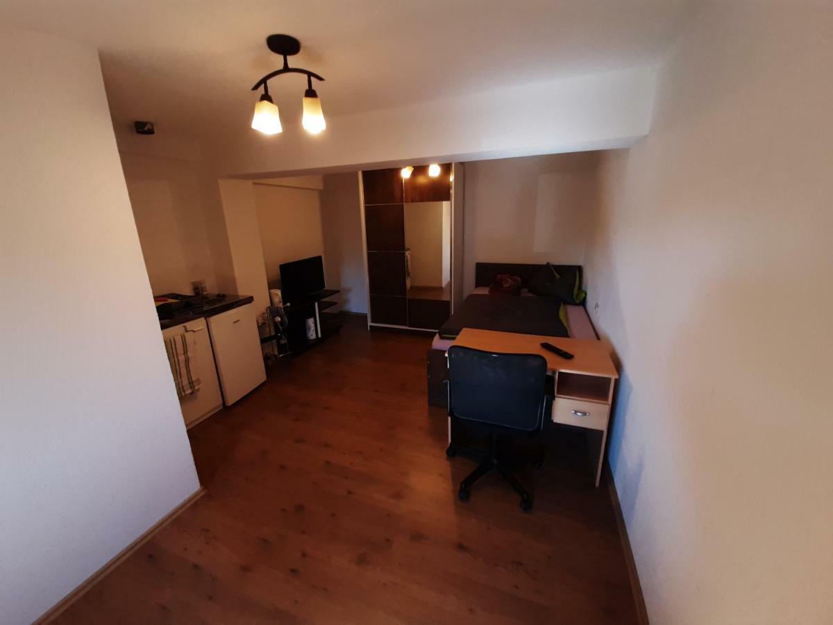 Biberach-Riss-Zimmer-Frei, Einzel-Zimmer Bad Kueche Birkenhard Екстериор снимка